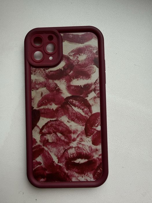 4 чохли на 11 про макс