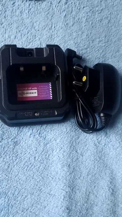 Продам две рации.