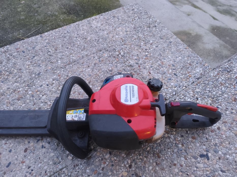 Corta Sebes Husqvarna 122HD60