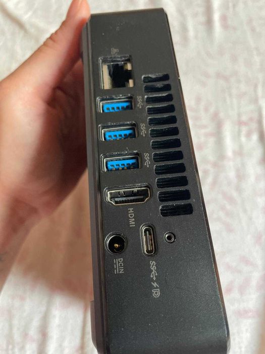 Asus PC Chromebox Computer Intel core i3 8th gen