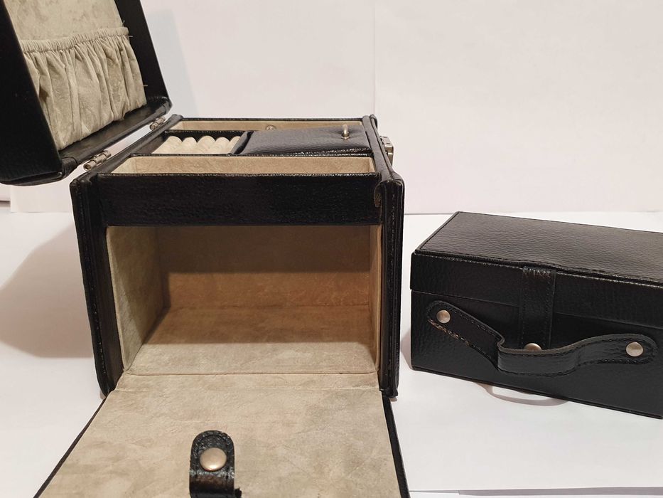 Kuferek kosmetyczka na biżuterie czarna skóra ekologiczna nowa