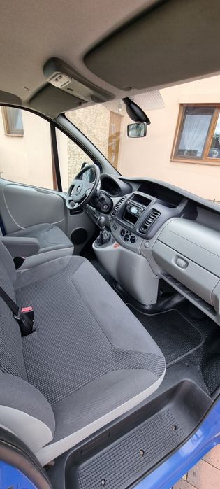 Opel Vivaro 2.0CDTI 2013r L1H1  9 osób Hak Klima Serwis Bezwypadek Niemcy