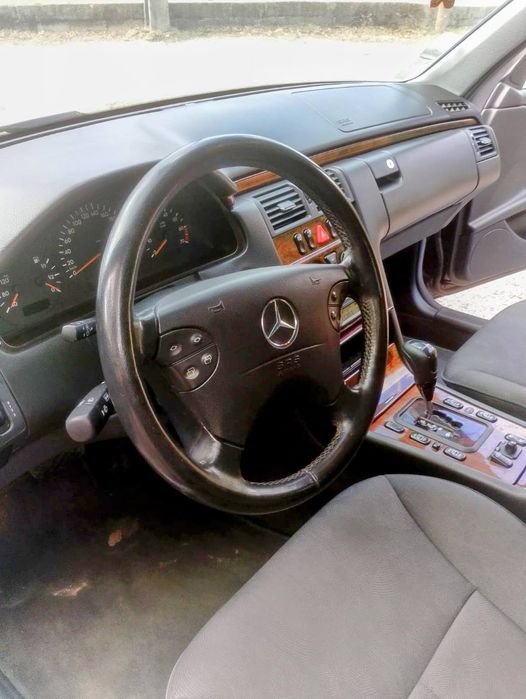 Mercedes GPL E 200 Kompressor
