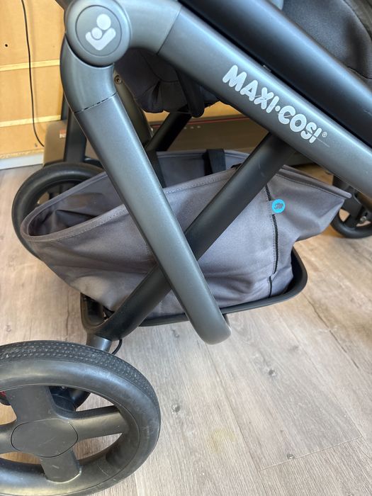 Carrinho  bebé maxi cosi