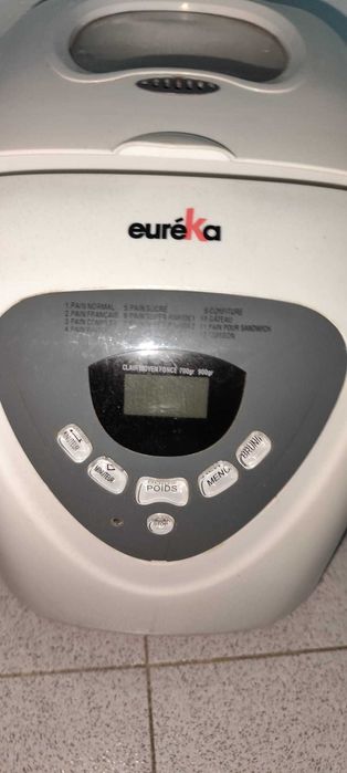 Maquina de Fazer Pão Eureka
