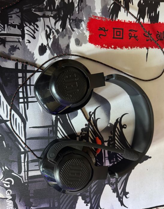 Навушники JBL Quantum 200