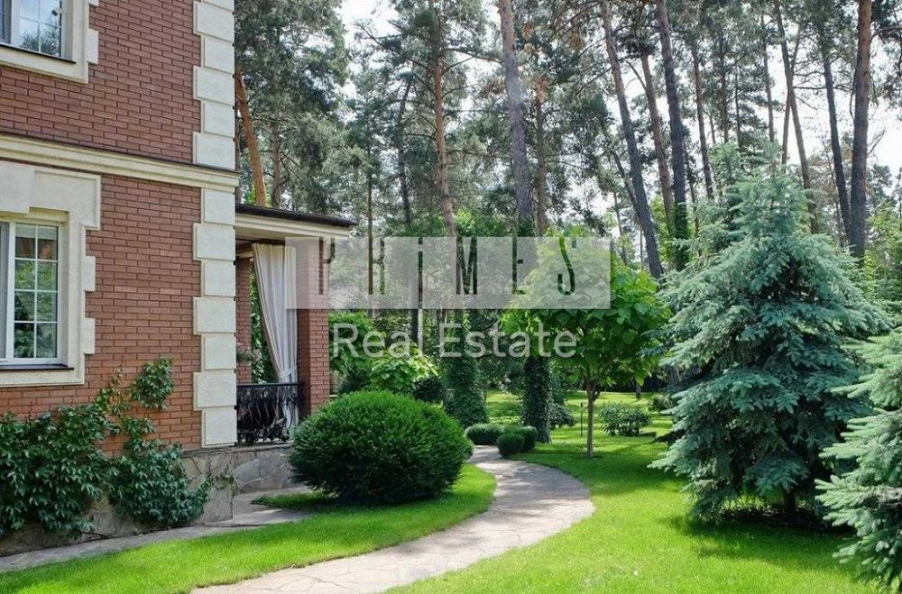 Оренда 5к будинку в англійському стилі, Романків, Генератор