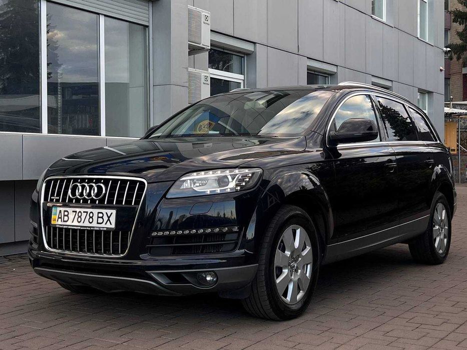 Продам сімейний автомобіль Q7 2013р.