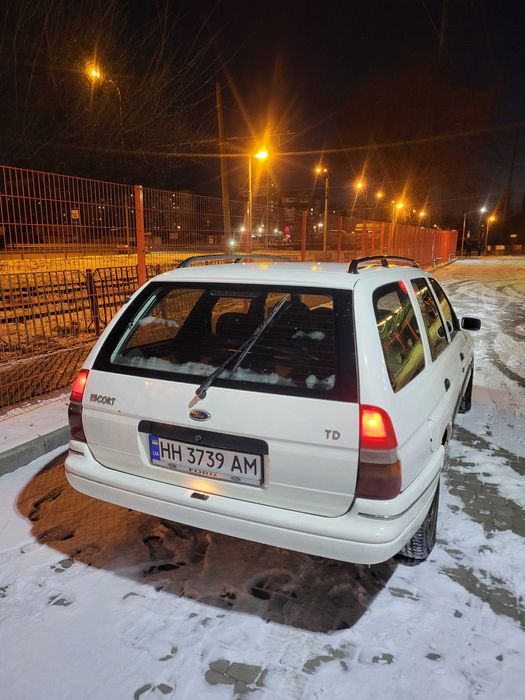 Продам FORD   ..