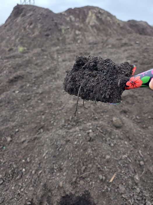 Ziemia kompostowana pod uprawę warzyw