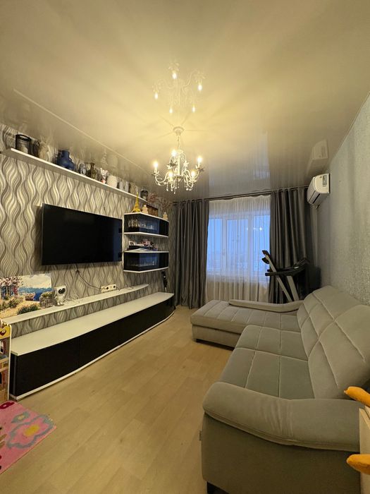 ПРАЦЮЄМО ПО ПРОГРАМАМ!! Продам 3-х кімнатну квартиру.