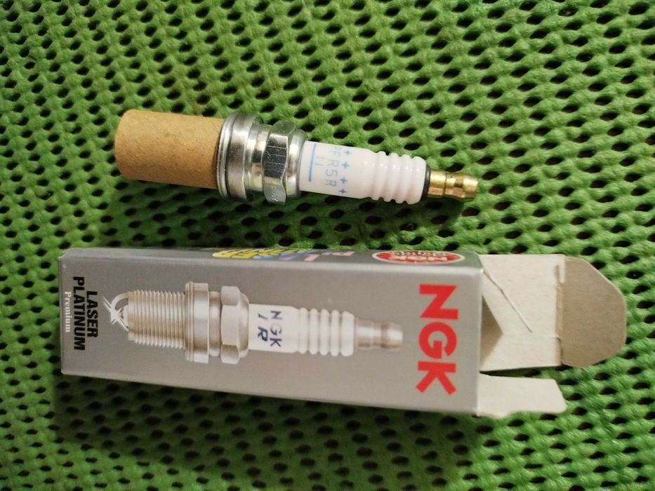 свечи NGK PFR5R-11 Мерседес