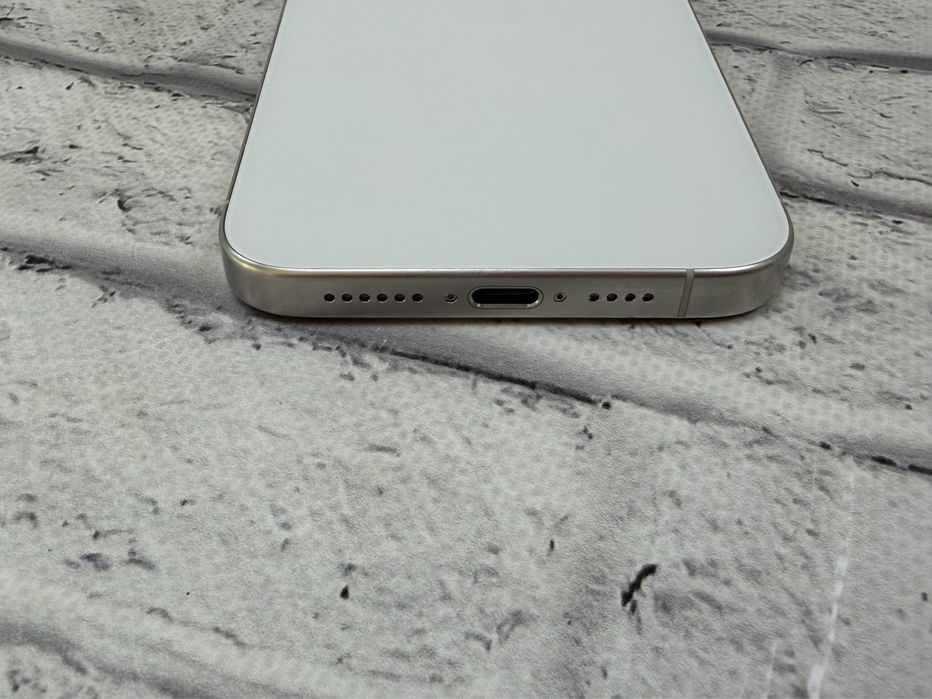 Iphone 15 Pro Max 512gb neverlock Global Titanium White 840$