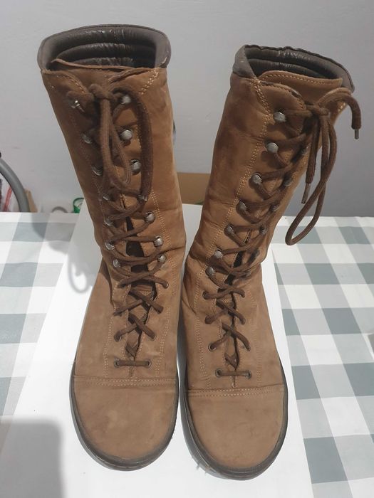 Długie, skórzane buty, rozm. 41.