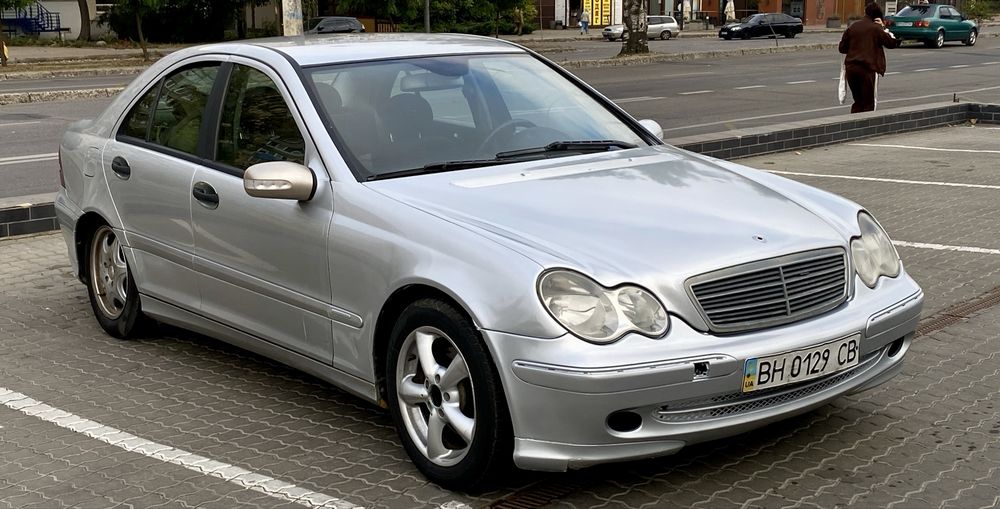 Mercedes-Benz C203