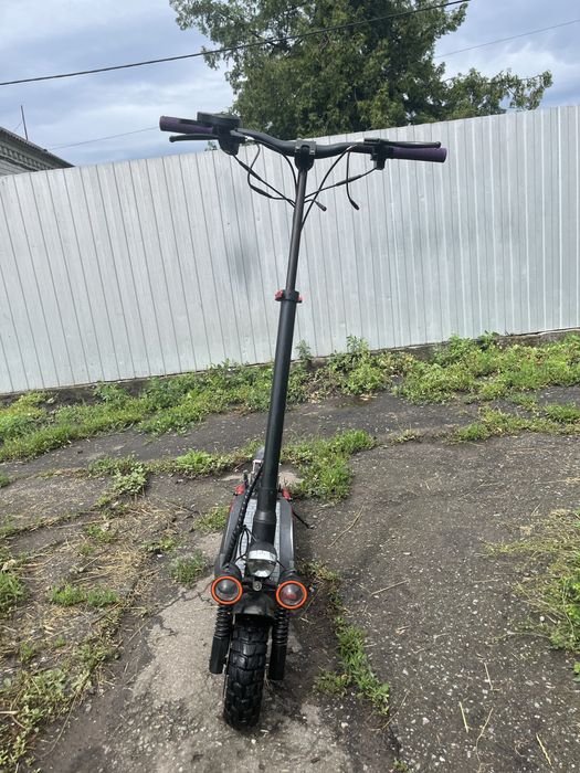 Продам самокат Kugo m4 pro