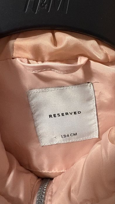 Kurtka zimowa dziewczęca Reserved z kapturem rozm. 134