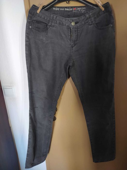 Calça clássica de senhora