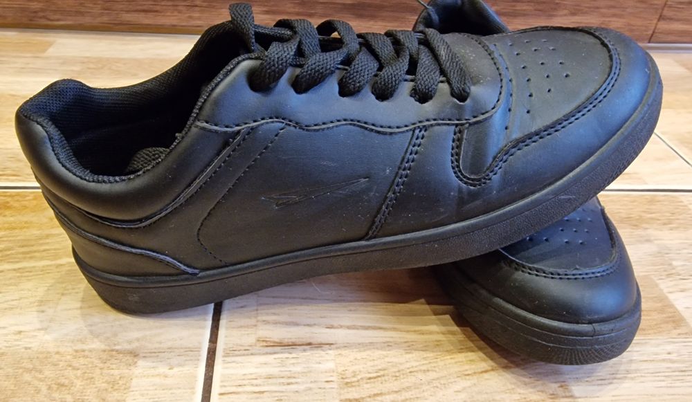 Adidasy, sneakersy  Sprandi 40