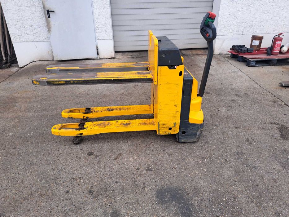 Paleciak elektryczny Junghenrich, Linde - 80CM