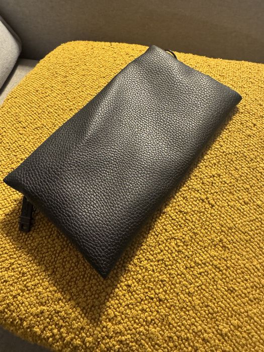 Mała kosmetyczka piórnik TUMI.