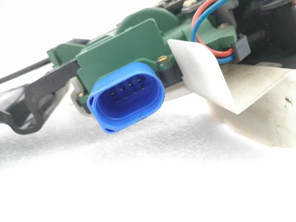 Fechadura / fecho porta frente direito VOLKSWAGEN Transporter V (7HA,