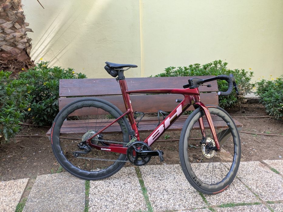 Bicicleta de Estrada BH Aerolight Carbono Tamanho M