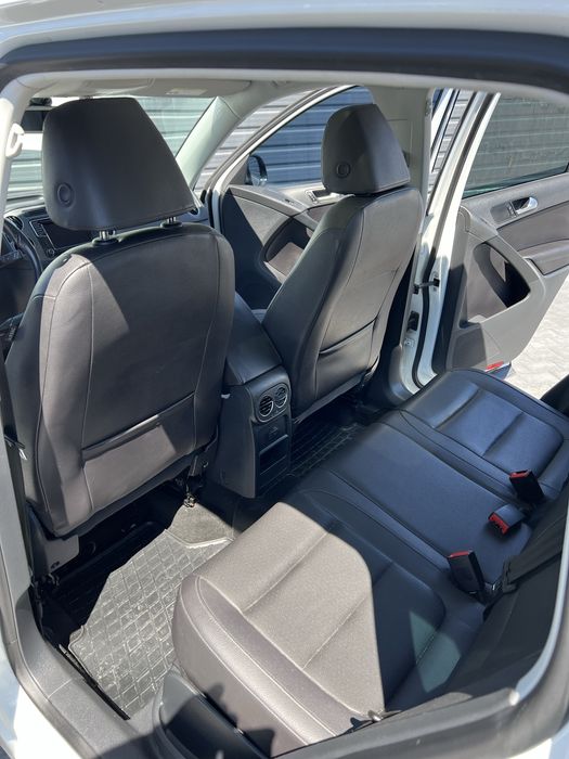 Volkswagen Tiguan 2016 2.0 бензин автомат