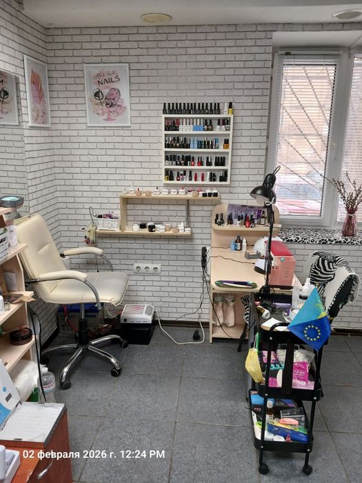 Здається оренда місця. Фасад на пр.Центральному.193