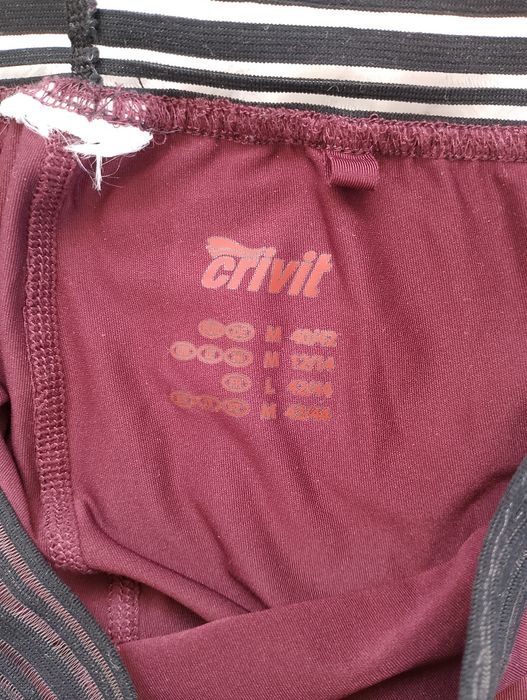 Leginsy fitness damskie crivit rozmiar M
Długość 91,5 cm
Szerokość w p
