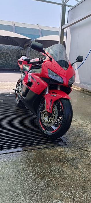 Honda CBR1000RR 2004