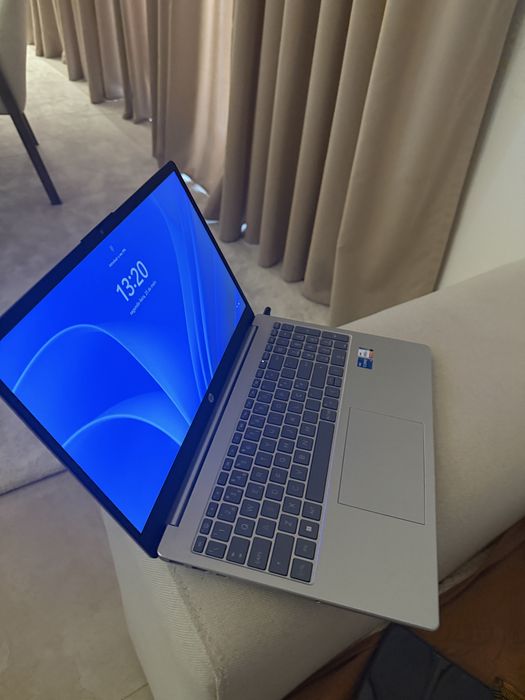 HP 15 | i5-1235U | 16GB RAM | 512GB SSD
