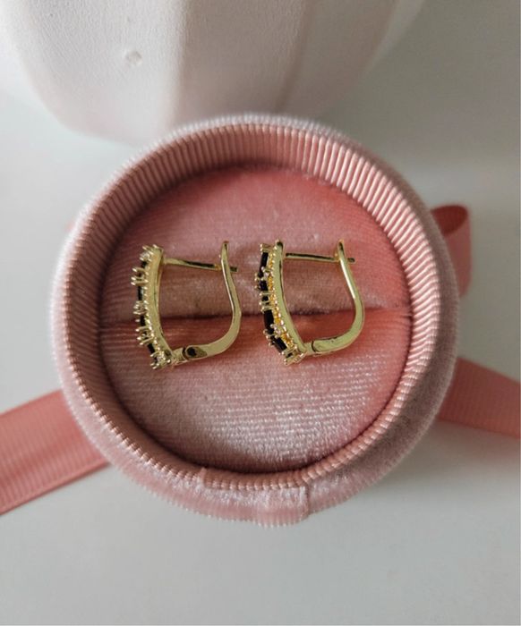 Kolczyki z Czarnymi Cyrkoniami Accessories Dziubeka Vezzi Zapraszam