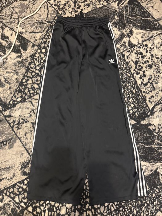 атласные штаны адидас