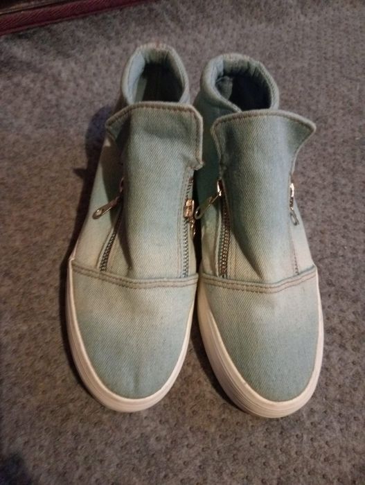 Продам мокасины на платформе
