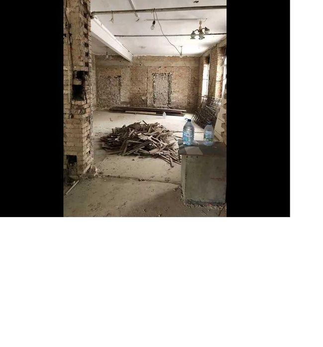 Комерційне приміщення площею 93,50 м. кв