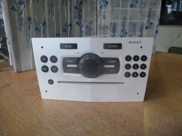 Rádio / auto-rádio OPEL Corsa D