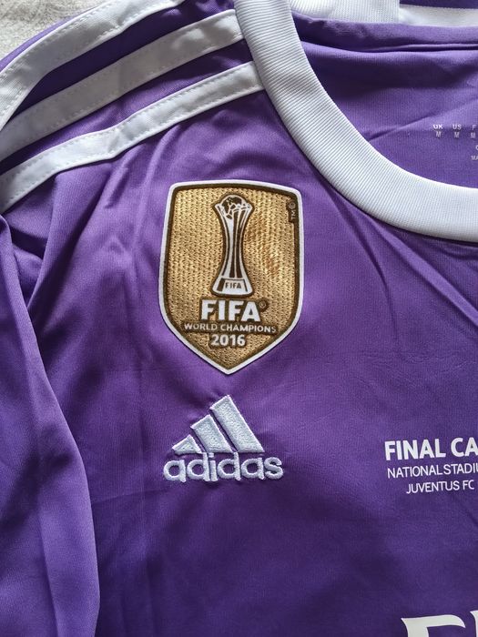 Camisola Retro do Real Madrid alternativa de manga comprida da final da liga dos campeões da época 16/17