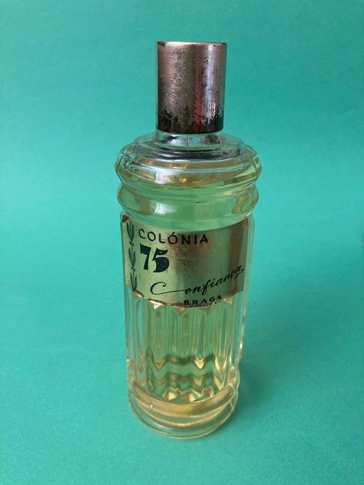 Caixa Frasco Perfume e Sabonete 75 Anos Da Confiança Anos 60 Ach Brito