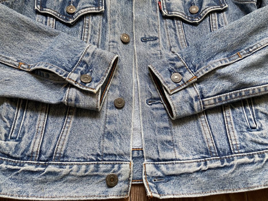 Джинсова куртка коротка Levi’s розмір XS -S