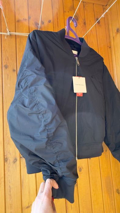 Бомбер Calvin Klein