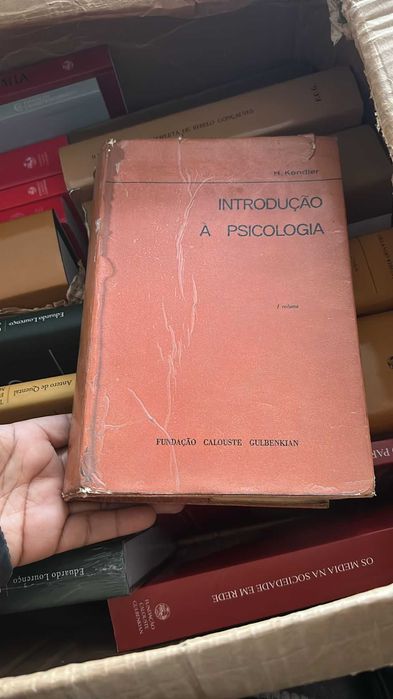 Editora calouste - vários livros