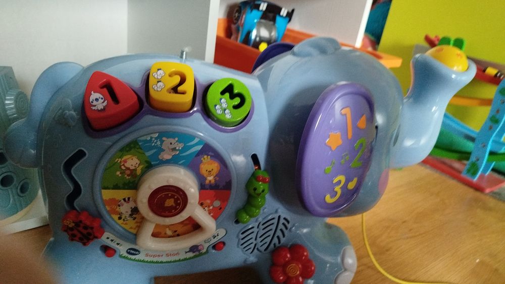 Słoń interaktywny vtech i książeczki