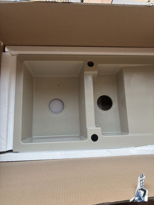 Zlew 1,5 komorowy granitowy + syfon + dozownik do plynu