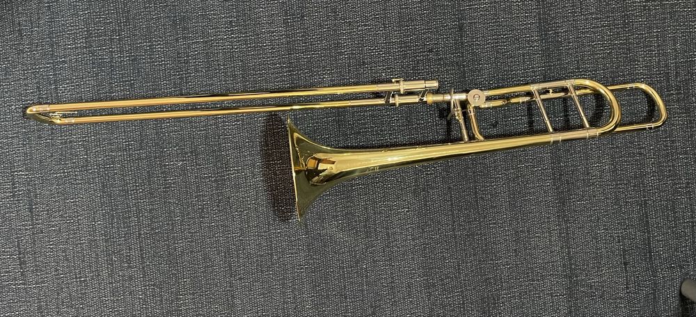 Trombone Bach Model 42 open wrap