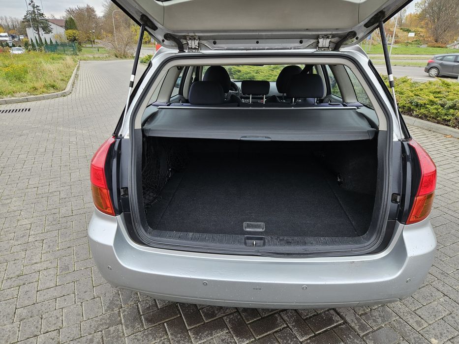 Subaru Outback 2004 рік 2.0 бензин 4×4 для військових в Україні