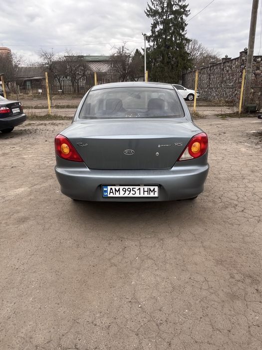 Продам KIA RIO 2002р