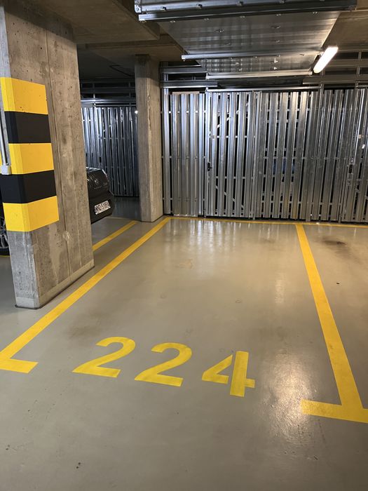 Miejsce Postojowe w Hali + SZAFA 1,5 m2: ul. Fort Służew 1, Ursynów