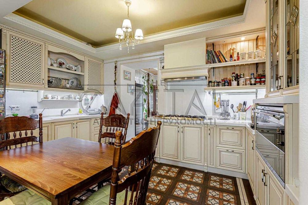 Продажа дома, 500м2, с. Великая Солтановка, Васильковский р-н