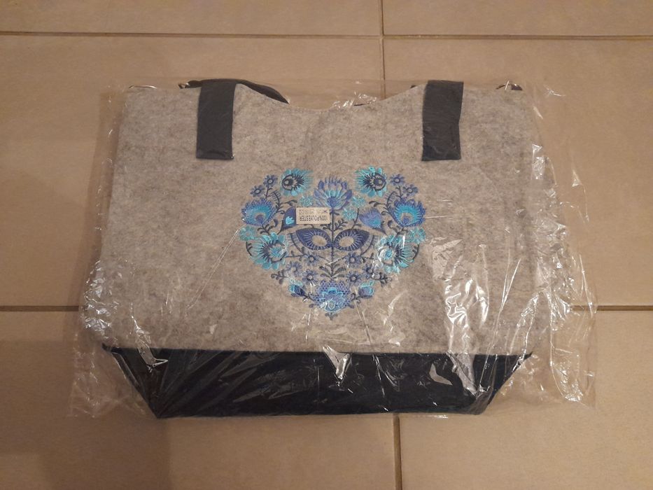 Duża torebka-torba z filcu NOWA